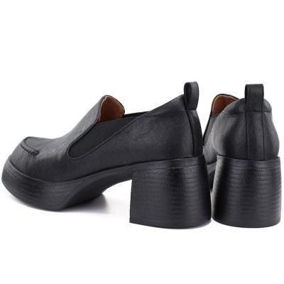 5. Schwarze Damen-Lederschuhe mit hohem Absatz D&A S.Barski CR62-3525