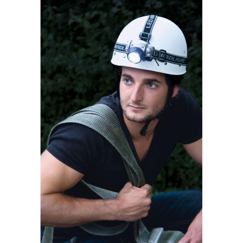 16. GRUNDIG 7 LED-TOURISTENSCHEINWERFER