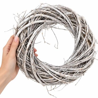 4. DEKORATIVER KRANZ 40 CM WEISS
