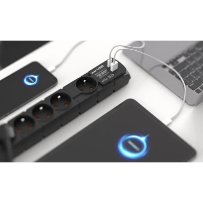 3. Acar S6 USB-A+C-Überspannungsschutz (Schnellladegerät) 1,5 m; schwarz