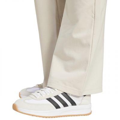 5. adidas Essentials Small Logo Flared W Hose JD3072