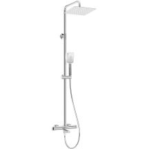 Regendusche mit thermostatgesteuerter Badewannenarmatur