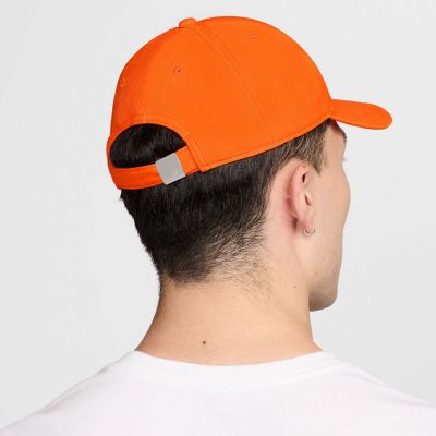 3. Nike Club Strukturiertes Metalllogo FB5371-819 Kappe