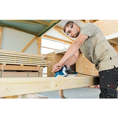 3. Hobelmaschine 710W GHO 26-82D BOSCH