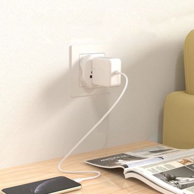 6. Tech-Protect Universal-Reiseadapter auf EU - weiß