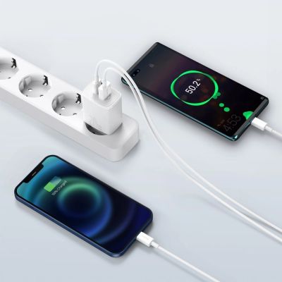 8. Baseus Compact Schnellladegerät USB / USB Type C 20W 3A Power Delivery Quick Charge 3.0 weiß (CCXJ-B02)
