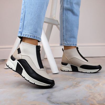 25. Rieker W RKR608 Stiefeletten beige