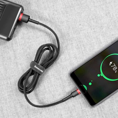 12. Baseus Cafule USB-A / USB-C QC 3.0 3A Kabel 0,5 m - Schwarz und Rot