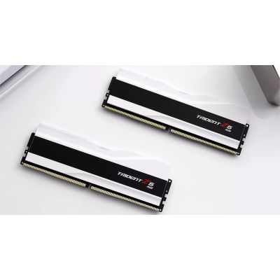 4. G.Skill Trident Z5 RGB Speichermodul 64 GB (2 x 32 GB) DDR5 6400 MT/s 288-Pin DIMM
