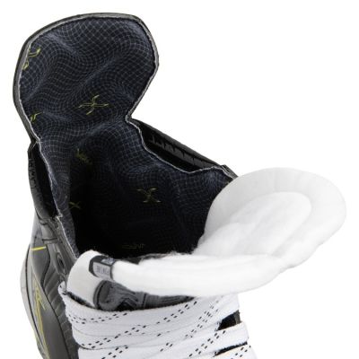 7. Bauer Vapor Fly40 Inline-Hockey-Skates für Fortgeschrittene