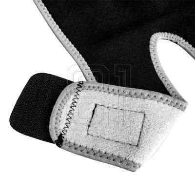 6. Body Sculpture BNS 7105E knee brace
