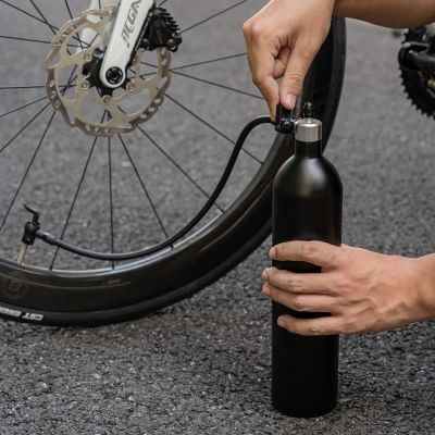 10. Rockbros Tubeless Reifenfüller 200 PSI 1.2l - Schwarz