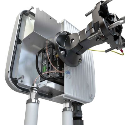5. QuWireless QuMax Richtantenne PoE/LAN 6 dBi