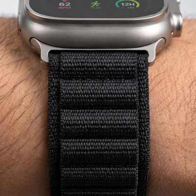 7. Tech-Protect Nylon Pro Armband für Apple Watch 44 / 45 / 46 / 49 mm – Schwarz