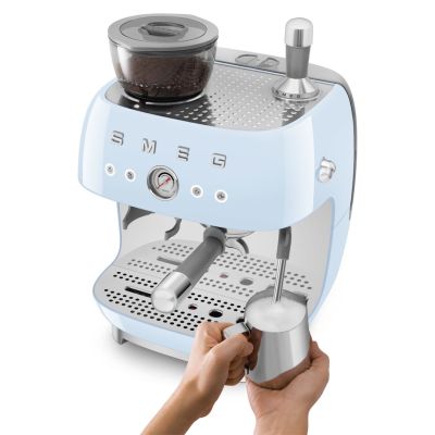 6. Smeg EGF03PBEU Kaffeemaschine, manuelle Espressomaschine, 2,4 l
