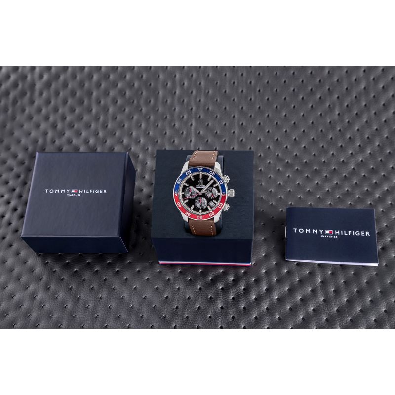 5. Tommy Hilfiger TH85 Chronograph Herrenuhr 1792166 + Box