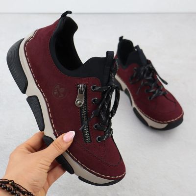 9. Bequeme bordeauxrote Damenschuhe Rieker 45973-36