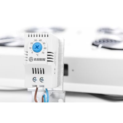20. DIGITUS Lüftungspanel für 19-Zoll-Schränke, Serien Basic, Hyper und Unique, 4 Lüfter, Thermostat, grau