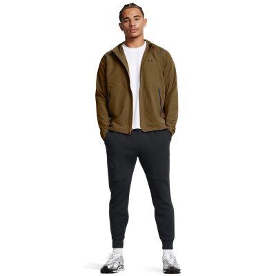 3. UNDER ARMOUR 1389354-308