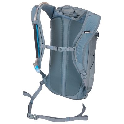 7. Thule AllTrail Trinkrucksack 16 L - Teich