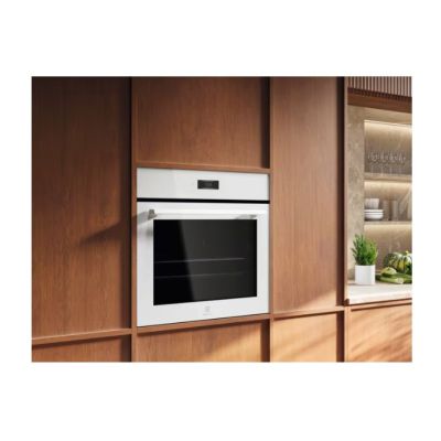 5. ELECTROLUX LOE8F38V Backofen
