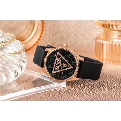 6. Guess Roxy Damenuhr GW0942L3 + Box