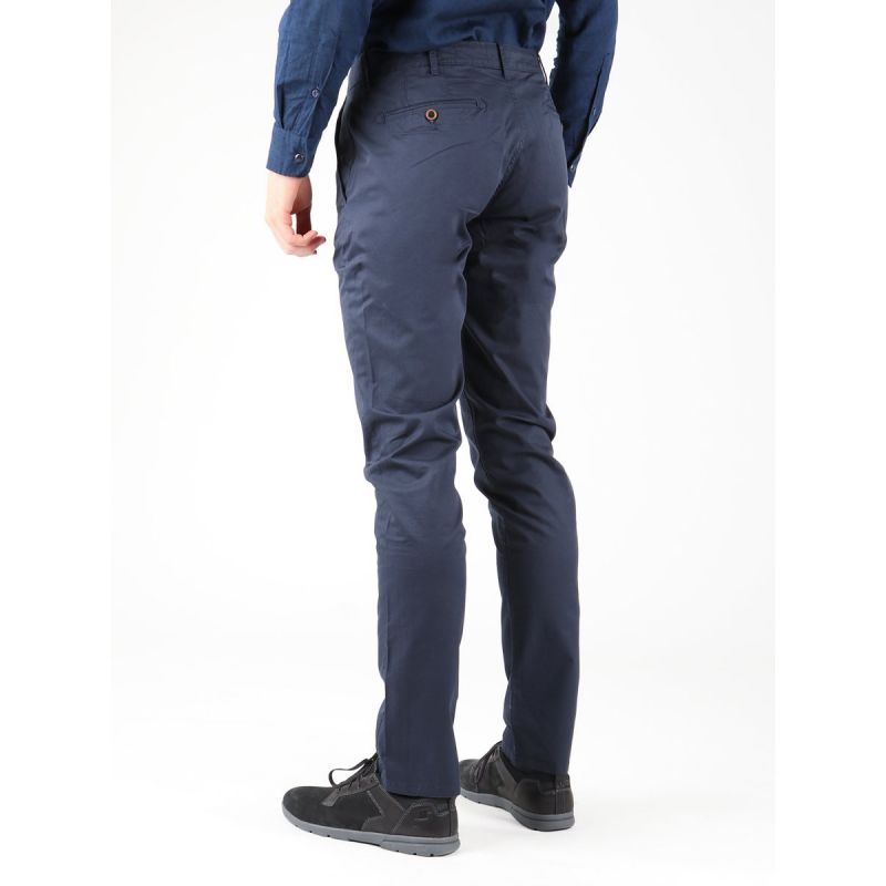 2. Wrangler Herren Chinohose W14LOO49I