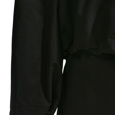 7. Nike Windrunner Herrenjacke Schwarz IO4379 010
