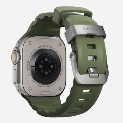 3. Nomad Rocky Point Armband aus Naturleder und Titan