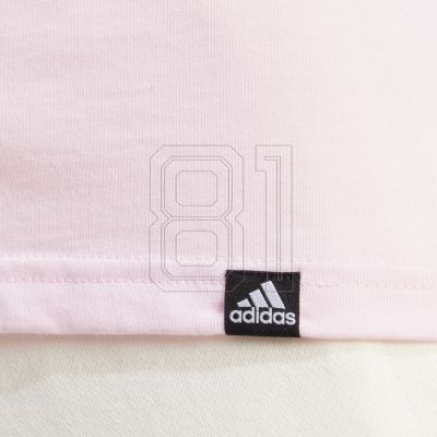 6. adidas Xpress Logo T-shirt W IY3413