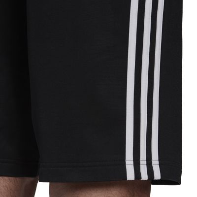 6. adidas Essentials Warm-Up 3-Streifen M H48433 Shorts