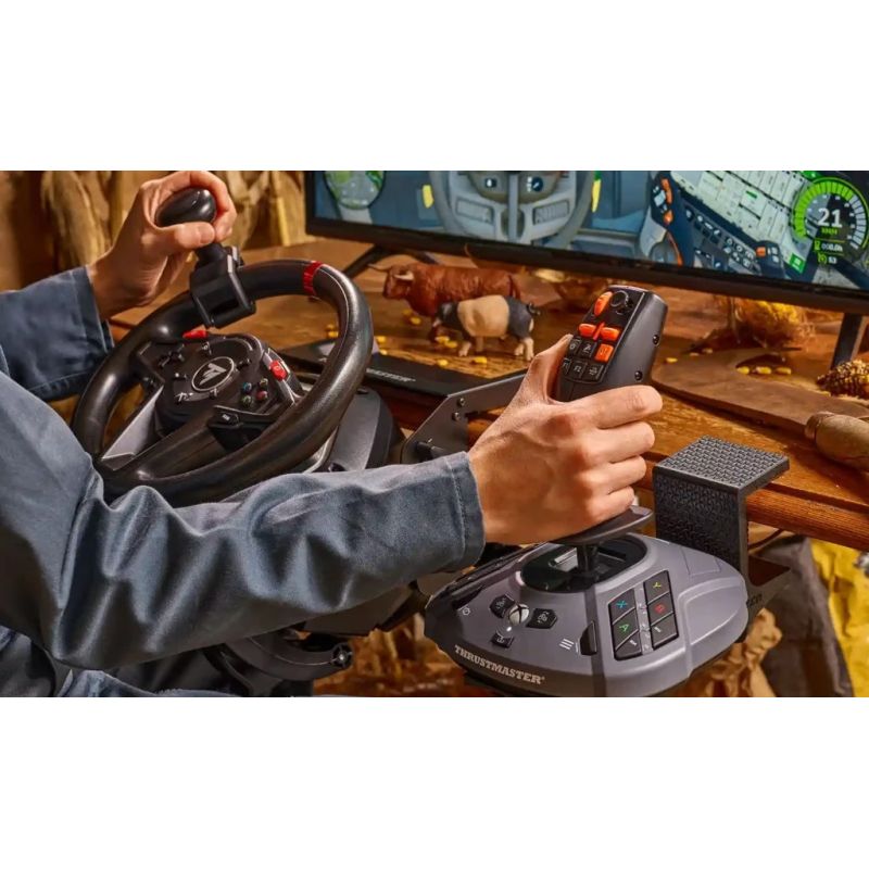 7. Thrustmaster Joystick SimTask Farmstick, XBOX