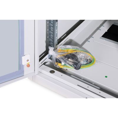 5. Digitus Unique Netzwerkschrank - 600x800 mm (BxT)