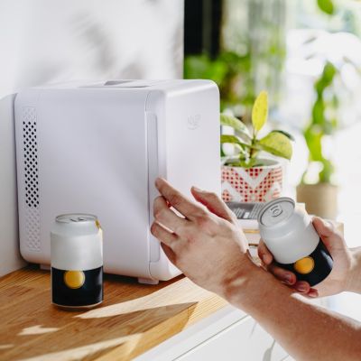 16. ADLER AD 8084w Minikühlschrank weiß