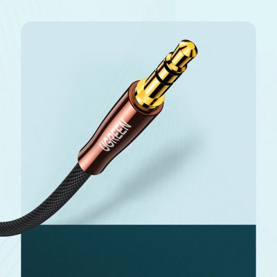11. Ugreen Kabel Audiokabel 3,5 mm Miniklinke (männlich) - 2 RCA (männlich) 2 m Kupfer (AV170)