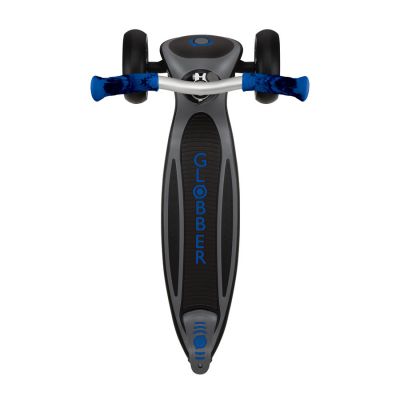 18. Globber Master Prime 3-Rad-Scooter / Schwarz - Marineblau 664-100