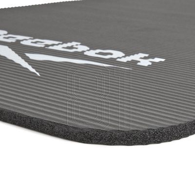 4. Reebok 10 mm RAMT-11015BK mat