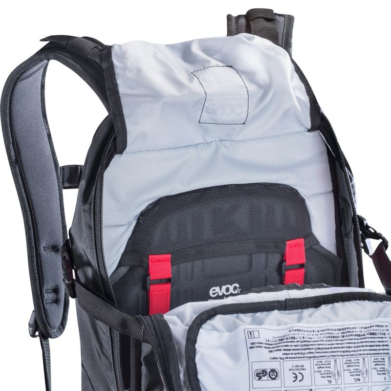 6. EVOC FR Enduro Blackline Rucksack, schwarzes Nylon