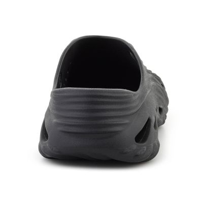 5. CROCS ECHO WAVE CLOG SCHWARZ/SCHWARZ 210521-060