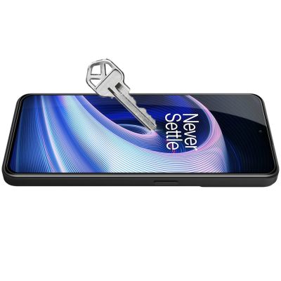 6. Nillkin CP+PRO ultradünnes gehärtetes Glas für den gesamten Bildschirm mit einem 0,2-mm-Rahmen 9H OnePlus Ace schwarz