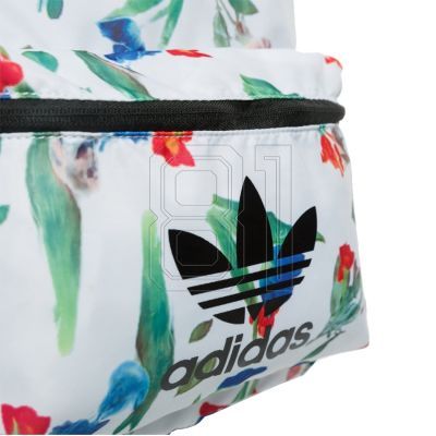3. Adidas Classic Rucksack EI4762