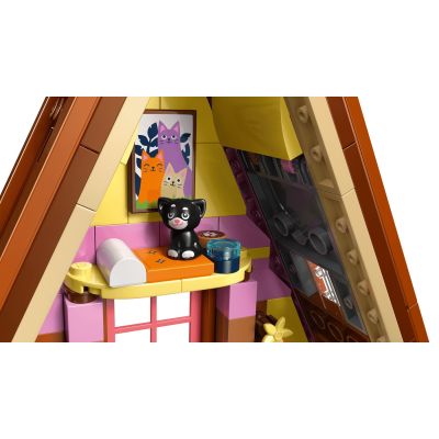 7. LEGO Friends 42682 – Luxuriöses Campingplatz-Cottage