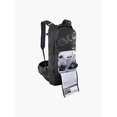 3. EVOC Trail Pro Blackline 10 schwarzer Fahrradrucksack