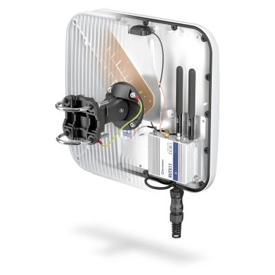 2. QuWireless QuMax XR LTE High Band Richtantenne PoE/LAN 13 dBi