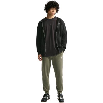 6. Nike Sportswear Club Herrenhose Olivgrün IO1376 222