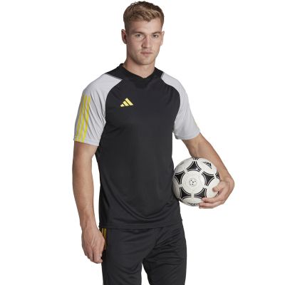 12. adidas Tiro 23 Wettkampftrikot M HU1295
