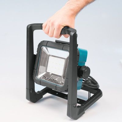 15. Bauleuchte 14,4/18 V/230 V LED DML805 MAKITA