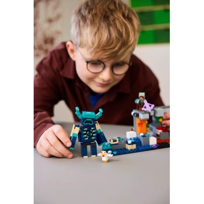 12. LEGO Minecraft 21274 Begegnung mit dem Wächter