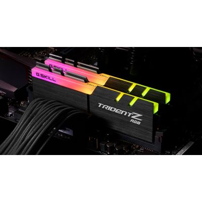 4. G.SKILL TridentZ RGB F4-3600C16D-32GTZRC Speicherkit (DDR4 DIMM; 2 x 16 GB; 3600 MHz; CL16)