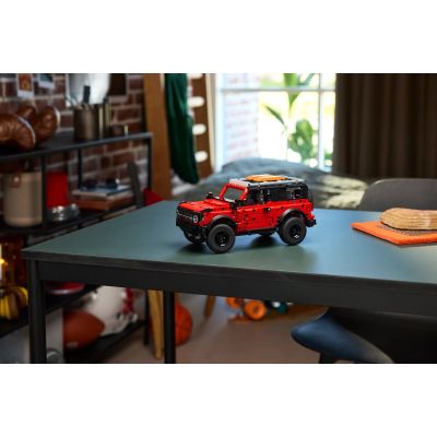 36. LEGO Technic 42213 - Ford Bronco SUV